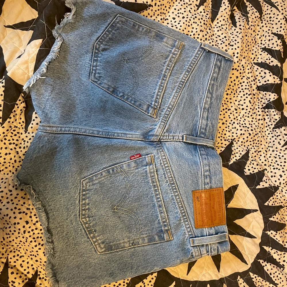 Levi 501 high waisted denim shorts